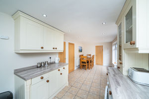 DINING KITCHEN- click for photo gallery